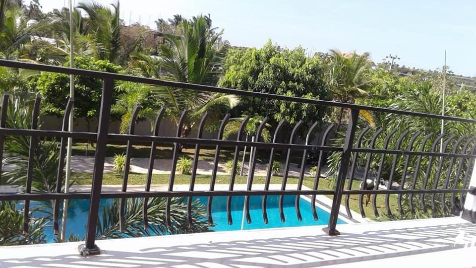 Sea Lagoon Beach Hotel 亭可马里 外观 照片