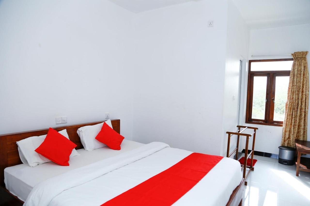 Sea Lagoon Beach Hotel 亭可马里 外观 照片