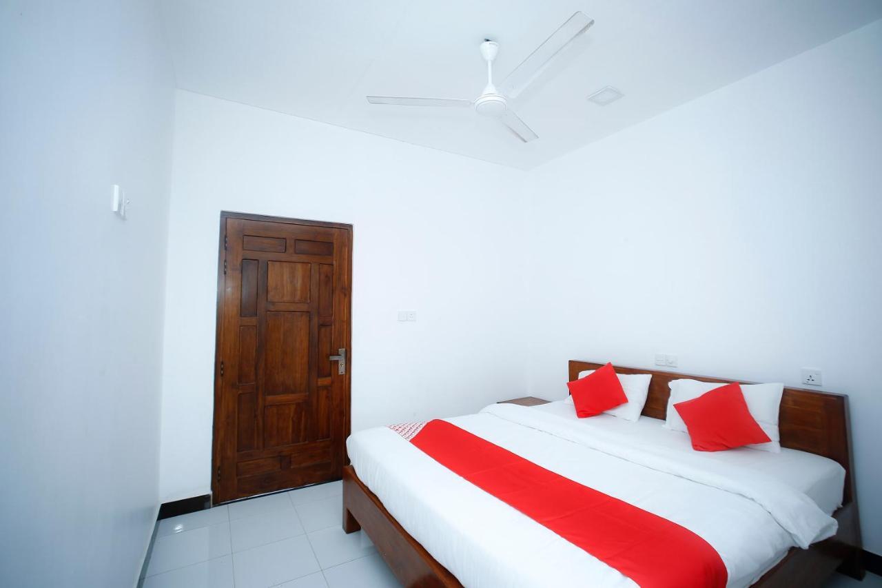 Sea Lagoon Beach Hotel 亭可马里 外观 照片