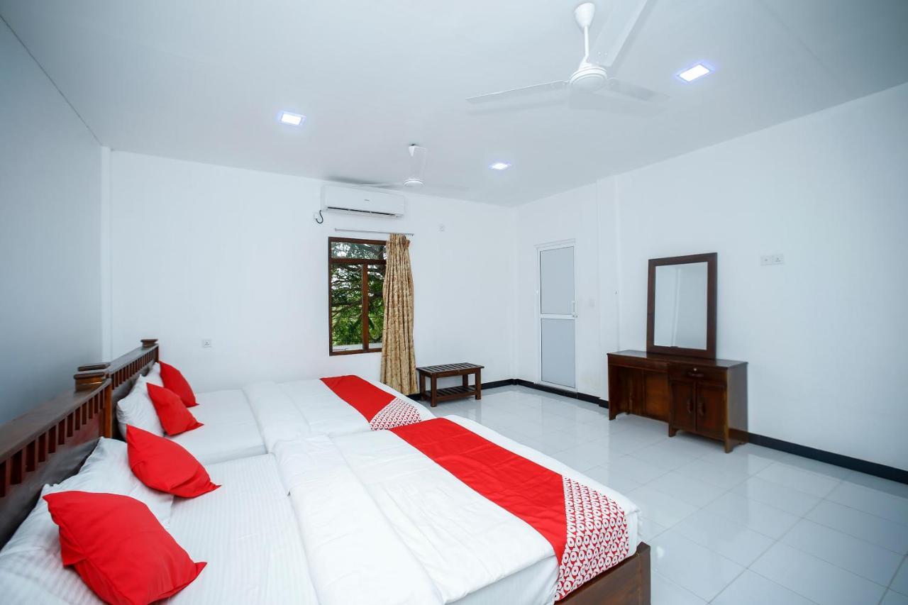 Sea Lagoon Beach Hotel 亭可马里 外观 照片